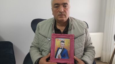 Ankara'nın Etimesgut ilçesinde borçlu arkadaşı ile alacaklıları uzlaştırmak için araya