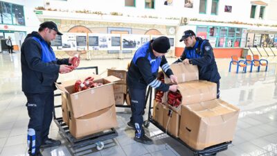 Mersin Büyükşehir Belediyesi zabıta ekipleri, Tarsus Şehirlerarası Otobüs Terminali'nde (TAŞTİ)