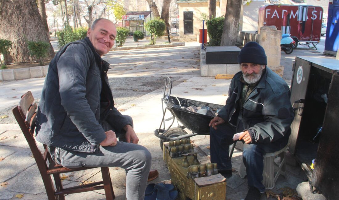 Mesleğe 1991 yılında başlayan Bayram Batı, o günden bu yana