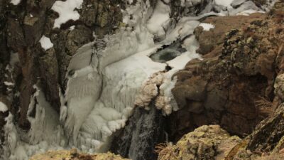 Şuhut ilçesine bağlı Senir köyü sınırları içerisinde yer alan Uçak