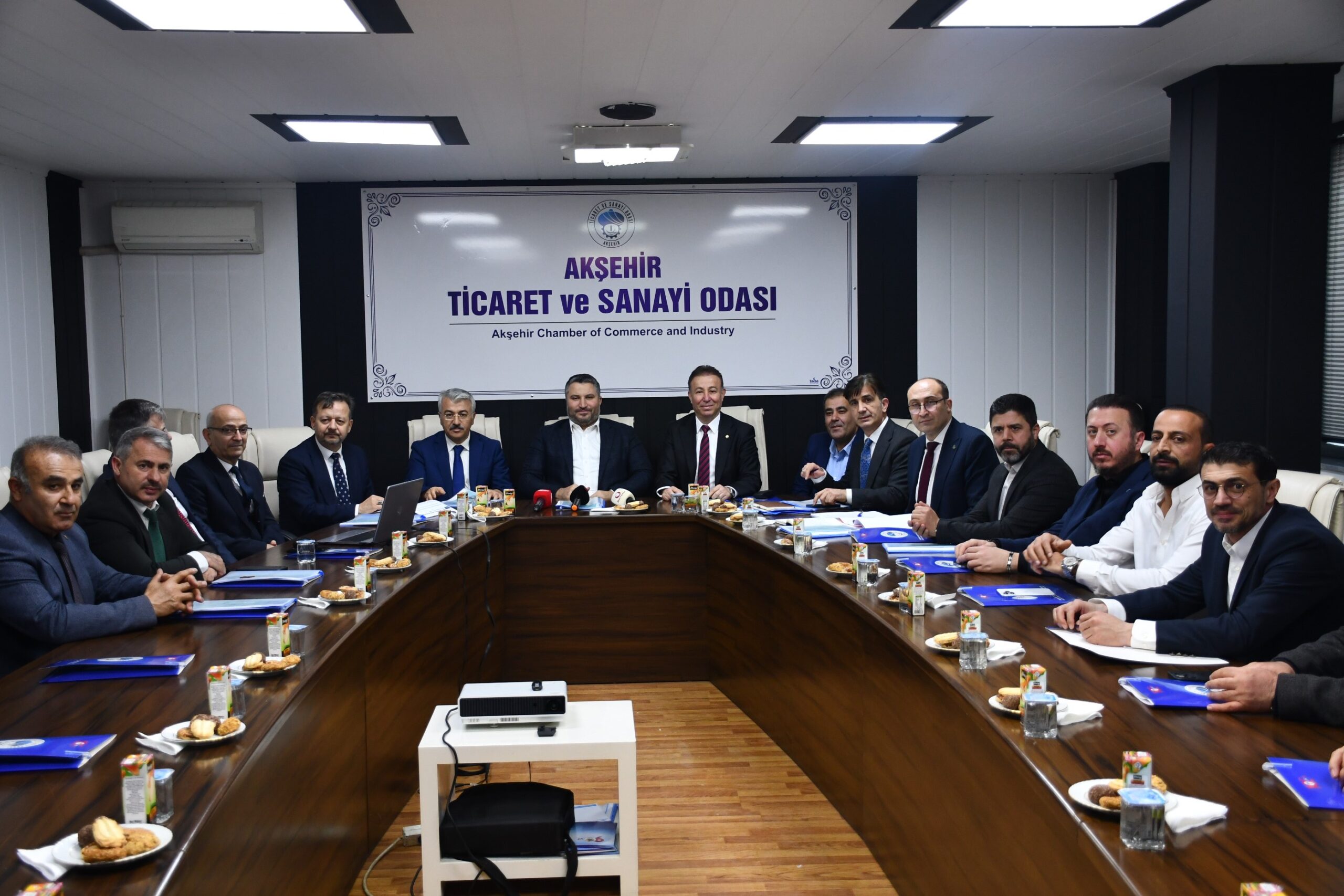 Sanayi ve Teknoloji Bakan Yardımcısı Oruç Baba İnan, Konya'nın Akşehir