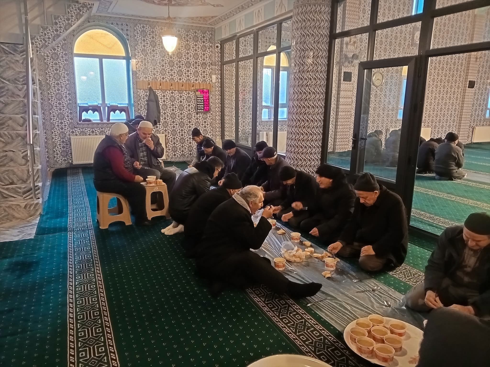 Afyonkarahisar Şuhut İlçe Müftülüğü tarafından yürütülen "Şehirlerin Kalbi Camilerimizde Buluşuyoruz"