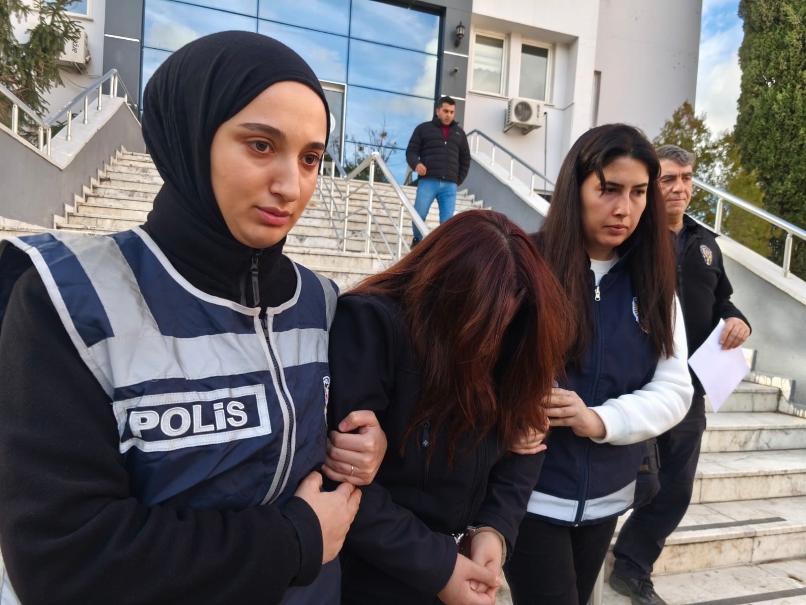  Kahramanmaraş'ta yoğun bakımdaki 5 günlük bebeği darbettiği iddia edilen hemşire, Afyonkarahisar'ın