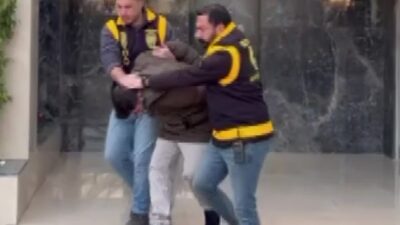 Olay, Seyhan ilçesi Gülpınar mahallesinde yaşayan lise öğrencisi R.G. (17)