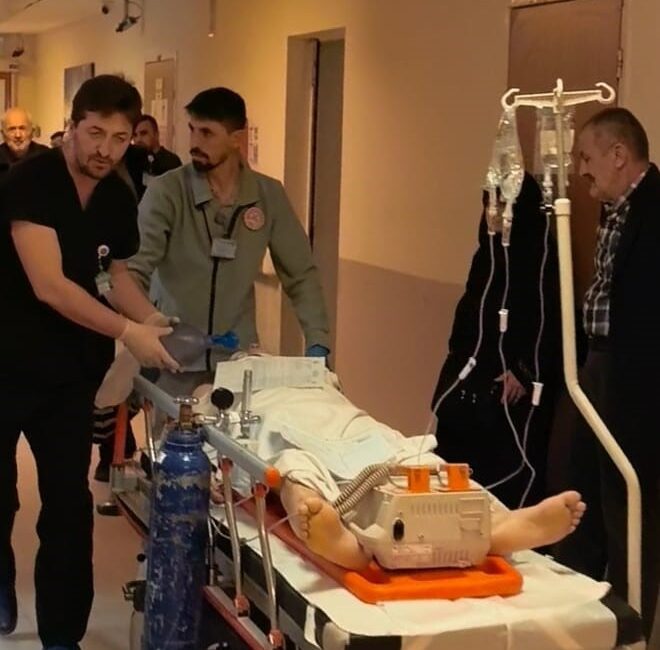 Bursa’nın İnegöl ilçesinde bir tekstil fabrikasında temizlik yaptığı sırada dengesini