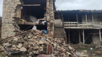 Mersin'in Tarsus ilçesindeki bir köyde vefat eden komşusuna ait evi