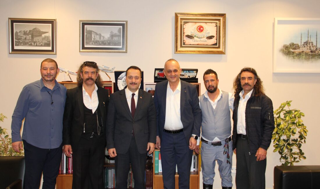 Kanal 3 program yapımcısı ve sunucusu Hamza Top, Şuhut Gönüllüleri