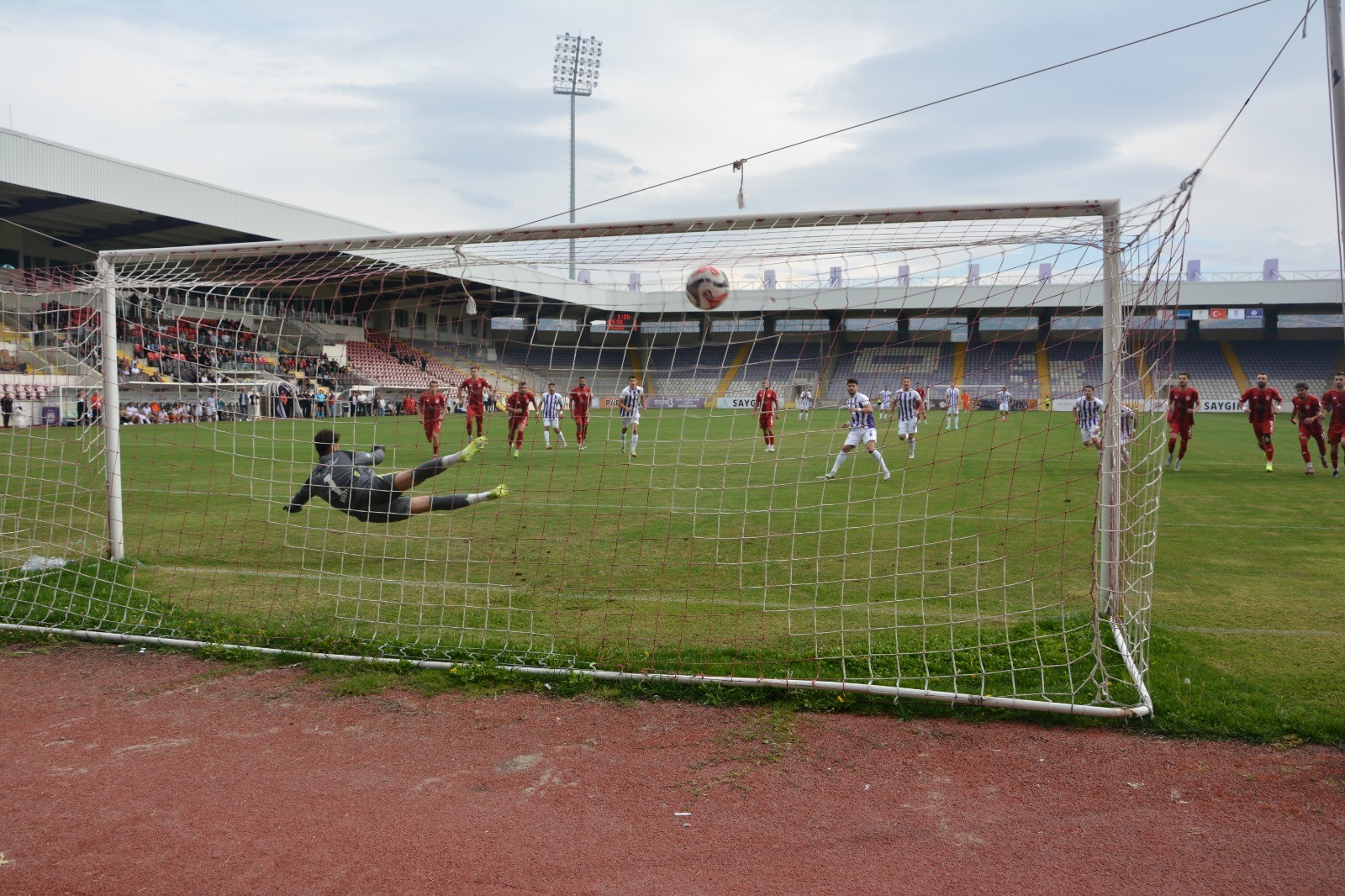 TFF 3. Lig 4. Grup’taki temsilcimiz Afyonspor, 17. hafta karşılaşmasında