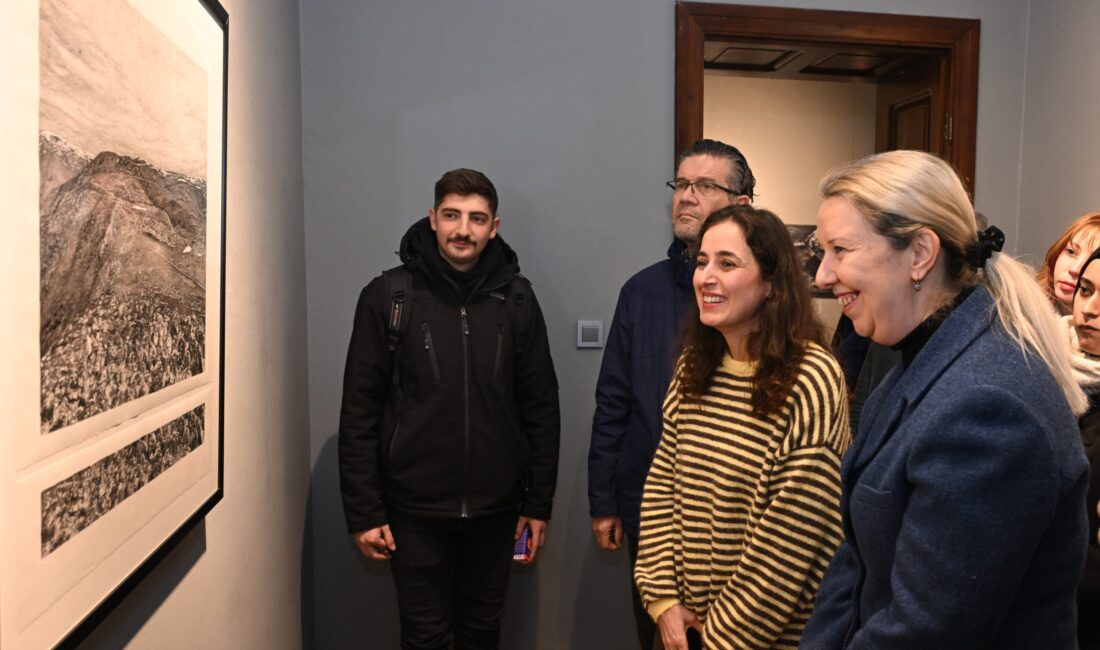 AKÜ GSF Dekanı Prof. Dr. Şerife Ebru Okuyucu’nun yaptığı konuşmanın