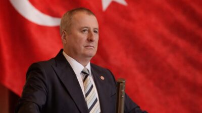 İYİ Parti Afyonkarahisar Milletvekili Hakan Şeref Olgun, Türk Bayrağı’nın bu