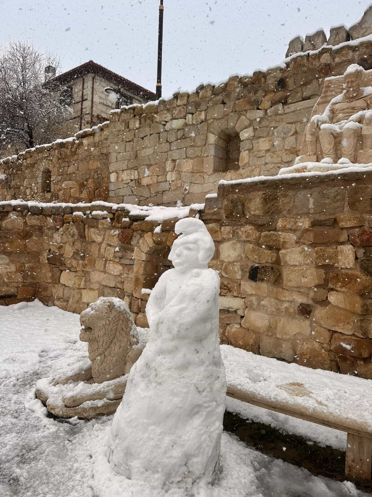 Afyonkarahisar’ın tarihi ve turistik mekânlarından biri olan Ayazini Metropolisi’nde etkisini