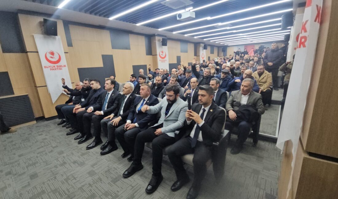 Kongreye BBP Siyasi İşlerden Sorumlu Genel Başkan Yardımcısı Türker Yörükçüoğlu