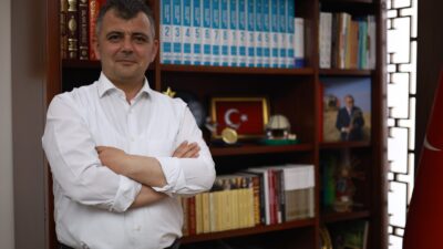 Emirdağ Belediye Başkanı Serkan Koyuncu, TOKİ Başkanlığı tarafından ilçede dar