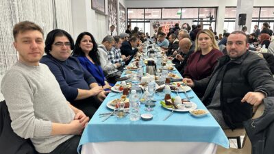 Programda konuşan Başkan Köksal, belediyenin bir yıllık çalışmalarını, hayata geçirilen