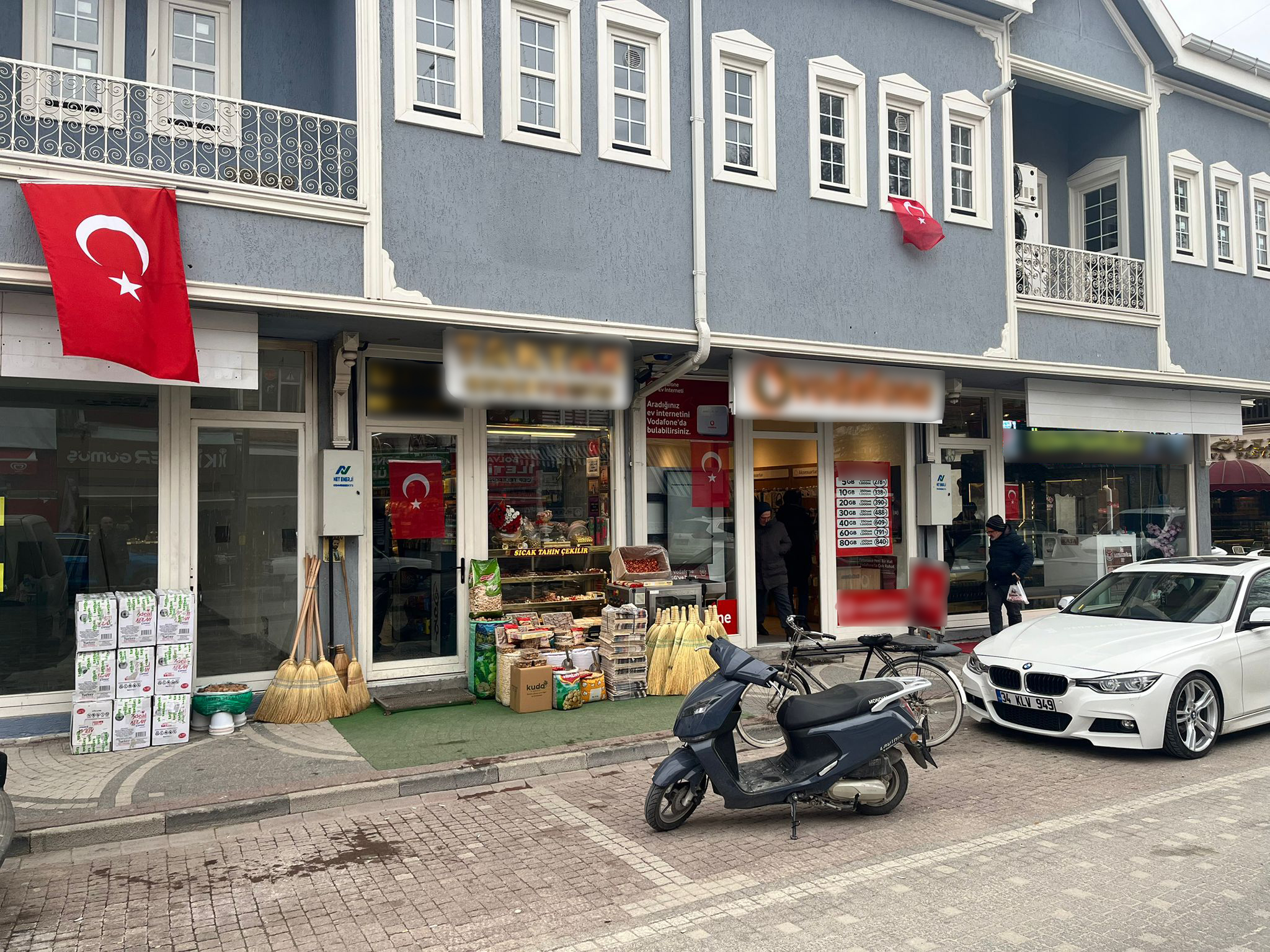 Nusaybin-Kamışlı sınır hattında, Suriye tarafında terör örgütü YPG yandaşları tarafından