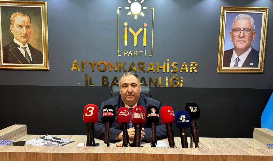 İYİ Parti Afyonkarahisar İl Başkanlığı tarafından haftalık basın toplantısı gerçekleştirildi.