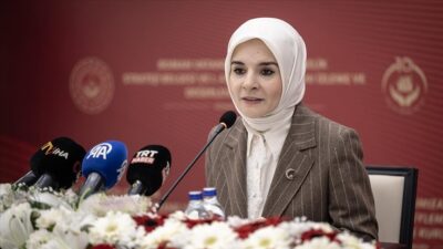 Aile ve Sosyal Hizmetler Bakanı Mahinur Özdemir Göktaş, Ankara Hakimevi’nde