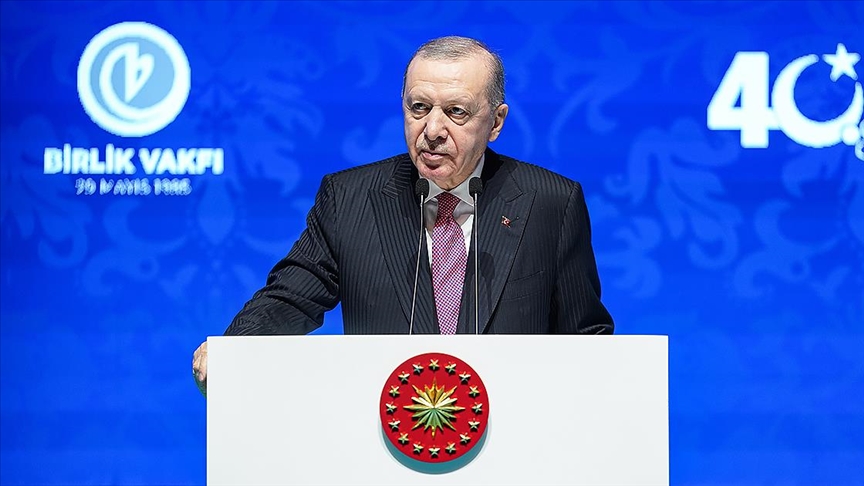 Cumhurbaşkanı Recep Tayyip Erdoğan, "Gençlerimizi, neslimizi, geleceğimizi hedef alan bu