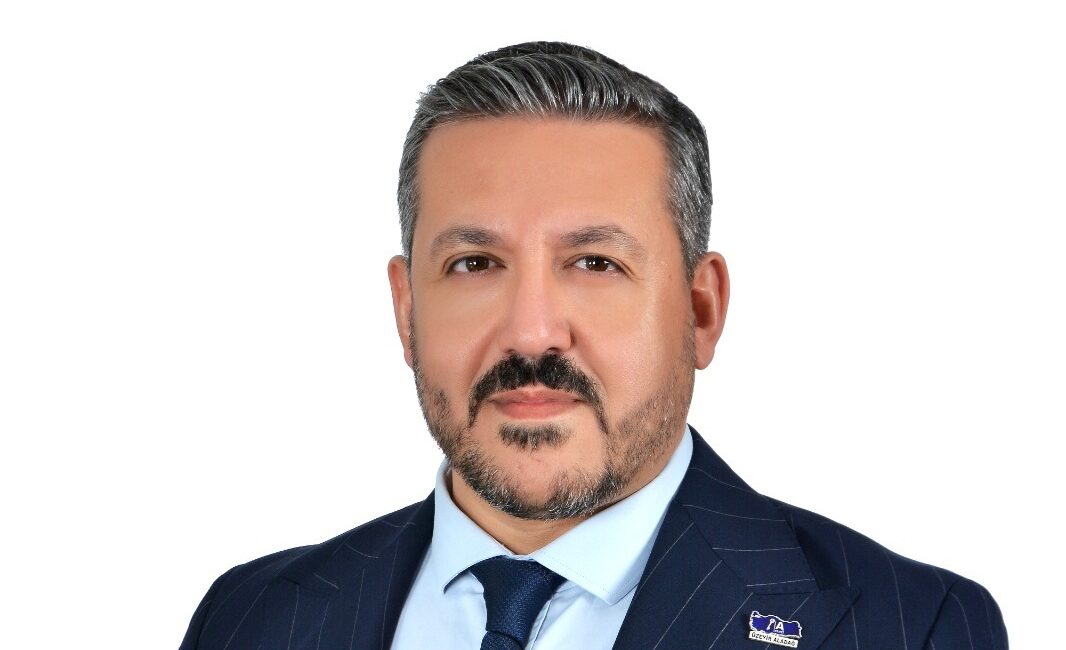 “Emekli, bu maaşla nasıl yaşayacak?” Emeklilerin maaşı üzerinden iktidarı eleştiren Anahtar Parti Afyonkarahisar İl Başkanı