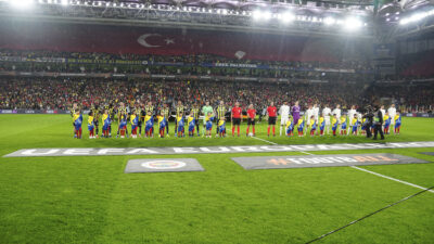 Fenerbahçe, UEFA Avrupa Ligi'nin 7. haftasında konuk ettiği İngiliz ekibi