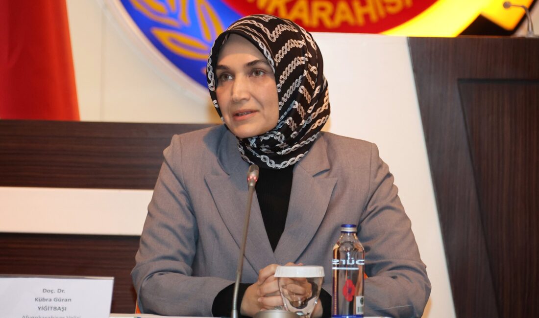 Afyonkarahisar Valisi Doç. Dr. Kübra Güran Yiğitbaşı’nın açılış konuşmasıyla başlayan