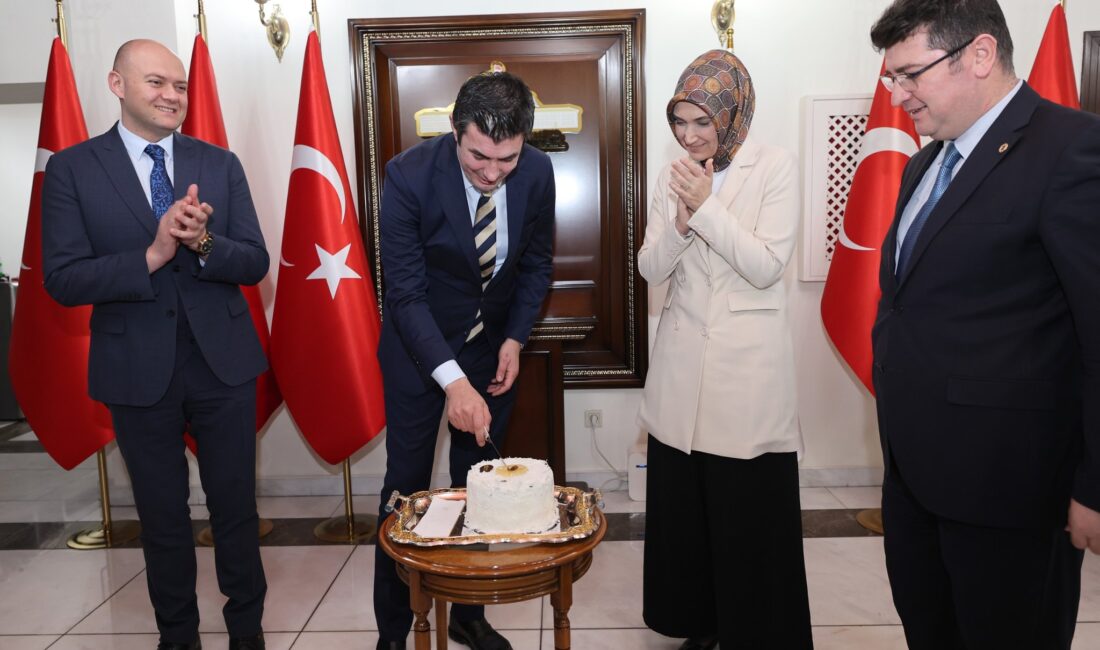 Afyonkarahisar Valisi Doç. Dr. Kübra Güran Yiğitbaşı, Vali Yardımcısı İhsan