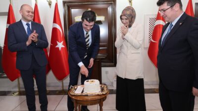 Afyonkarahisar Valisi Doç. Dr. Kübra Güran Yiğitbaşı, Vali Yardımcısı İhsan