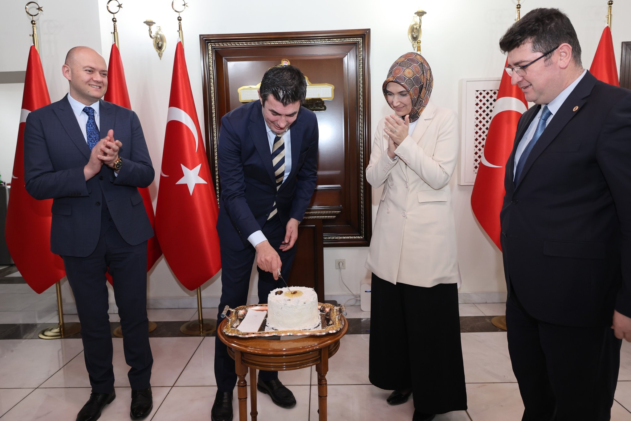 Afyonkarahisar Valisi Doç. Dr. Kübra Güran Yiğitbaşı, Vali Yardımcısı İhsan