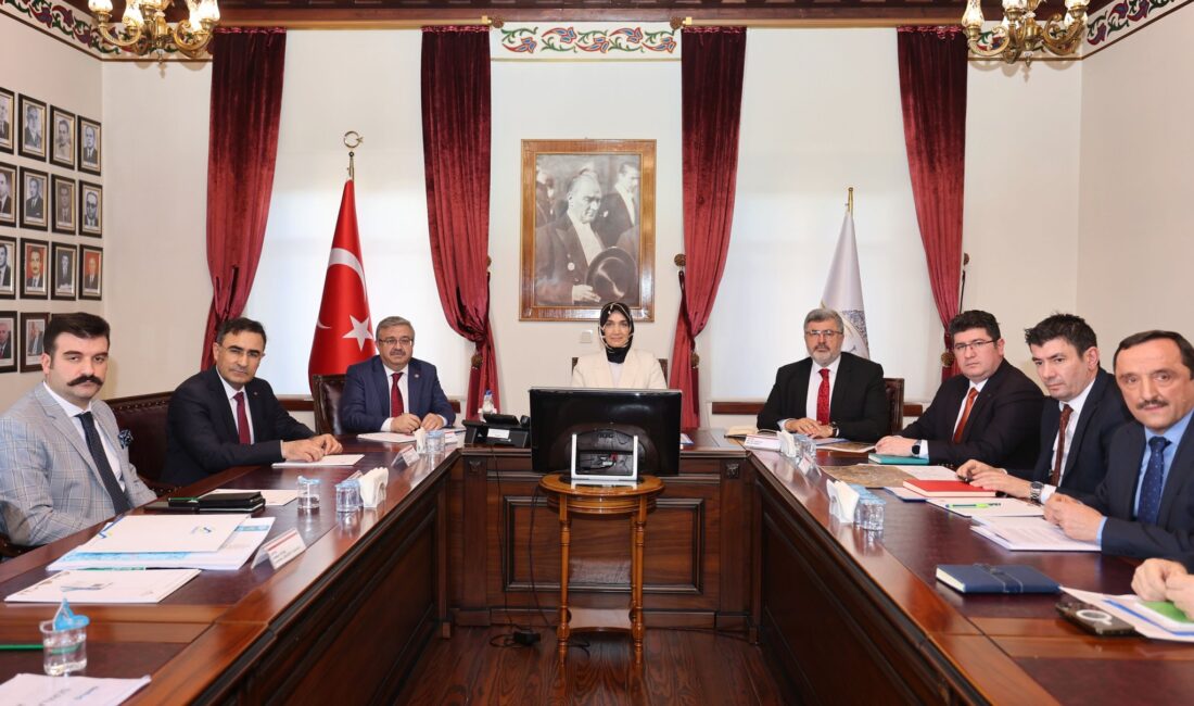 Afyonkarahisar Valisi Doç. Dr. Kübra Güran Yiğitbaşı başkanlığında düzenlenen geniş