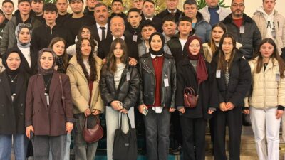 Milliyetçi Hareket Partisi Afyonkarahisar Milletvekili Mehmet Taytak, Sinanpaşa ilçesinden ortaöğretimde