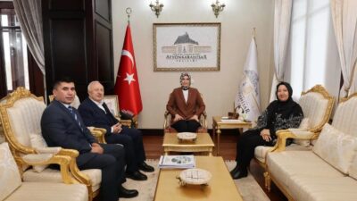 Afyonkarahisar Valisi Doç. Dr. Kübra Güran Yiğitbaşı, İscehisar Belediye Başkanı