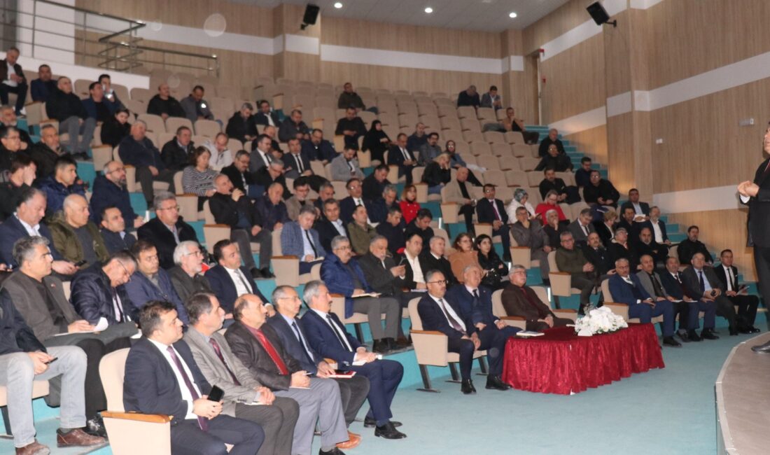 İl Milli Eğitim Müdürlüğü Konferans Salonu’nda İl Milli Eğitim Müdürü