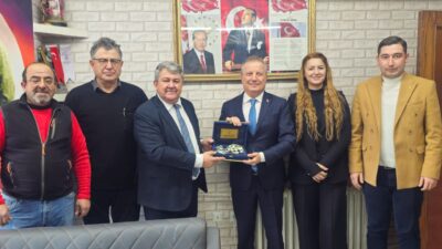 Eski Milletvekili Mahmut Koçak, Afyon Basın Cemiyeti Başkanı Hakan Dilek