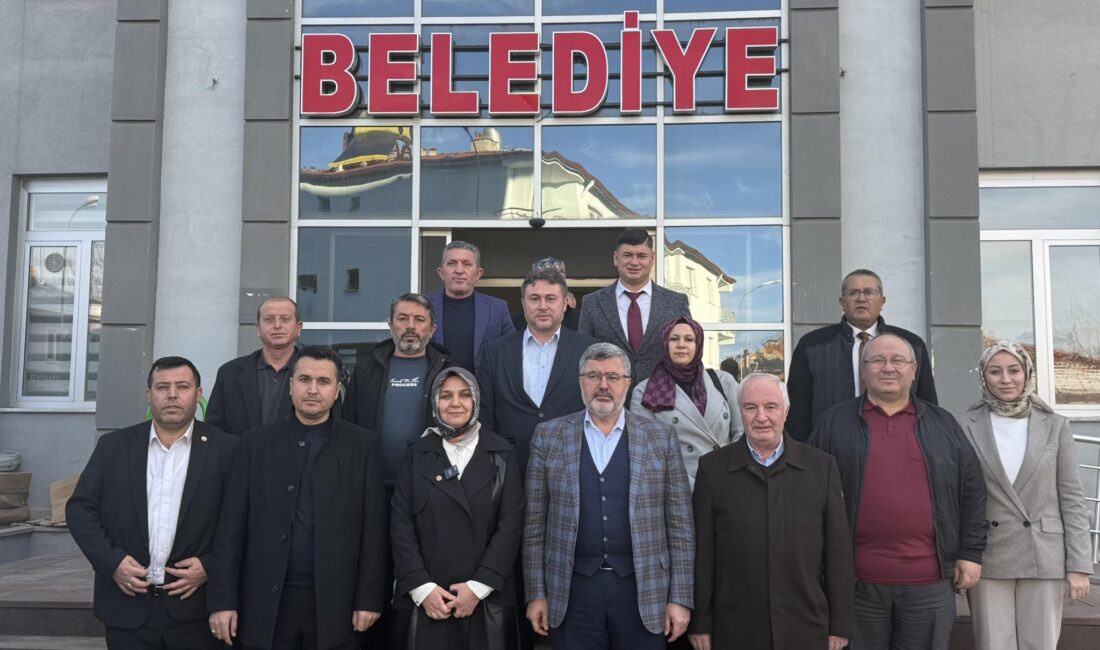 İhsaniye ilçesinde Belediye Başkanı Emine Gökçe ve ilçe teşkilatıyla bir