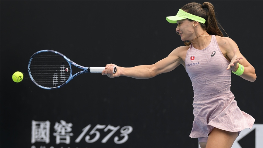 Zeynep Sönmez, sezonun ilk grand slam tenis turnuvası Avustralya Açık'ta