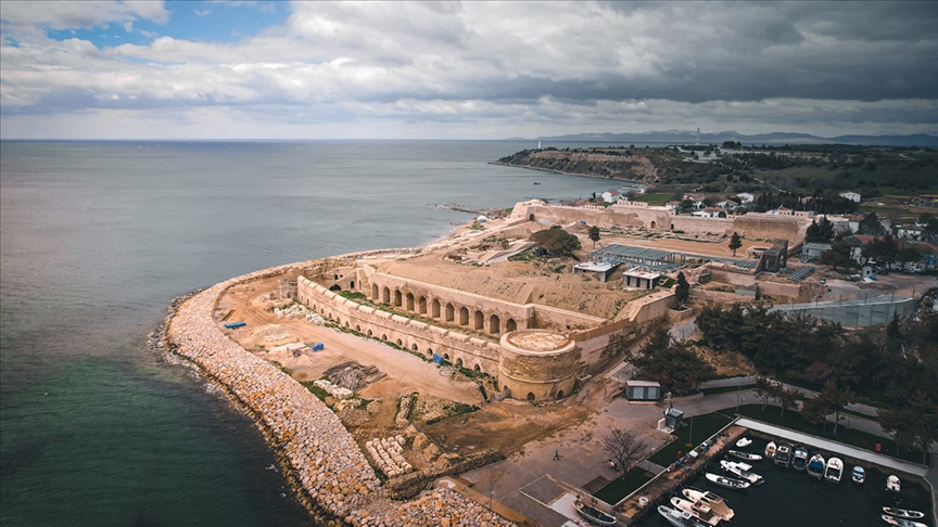 Bakan Ersoy, sosyal medya hesabından yaptığı paylaşımda, Seddülbahir Kalesi’nin EMYA