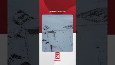 Erzurum’da etkili olan dondurucu soğuklar, Çat Barajı’nı da etkiledi. Hava