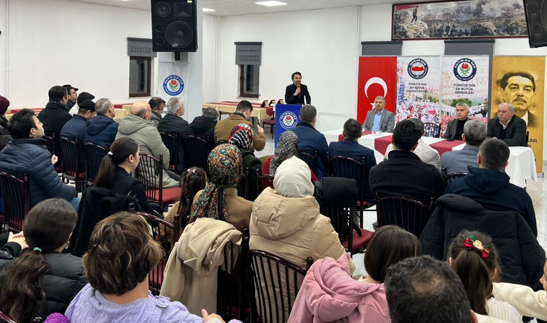 Programa Eğitim Bir-Sen Şube Başkanı Mustafa Arslan ve yönetim kurulu