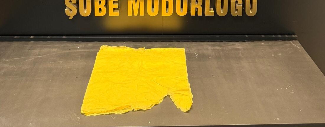 Afyonkarahisar İl Emniyet Müdürlüğü ekipleri, sokak satıcılarına yönelik yürüttükleri çalışmalar