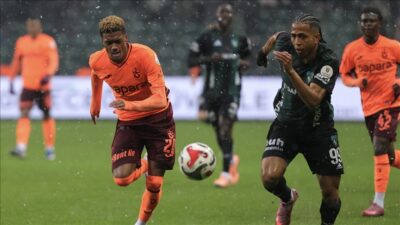 Trendyol Süper Lig'in 18. haftasında Trabzonspor, deplasmanda Kocaelispor'u 2-1 yendi.