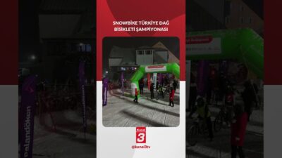 Erzurum’daki Palandöken Kayak Merkezi’nde düzenlenen Snowbike Türkiye Dağ Bisikleti Şampiyonası