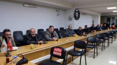 İl Başkanı Av. Turgay Şahin başkanlığında gerçekleştirilen toplantıda, mahalle başkanlarının