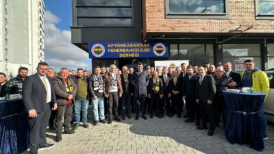 Saygı duruşu ve yoklama ile başlayan genel kurul toplantısında, divan