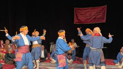 Ankara’da Sandıklılılar Vakfı (SANVAK) tarafından düzenlenen Yarenler Gecesi, hem protokol