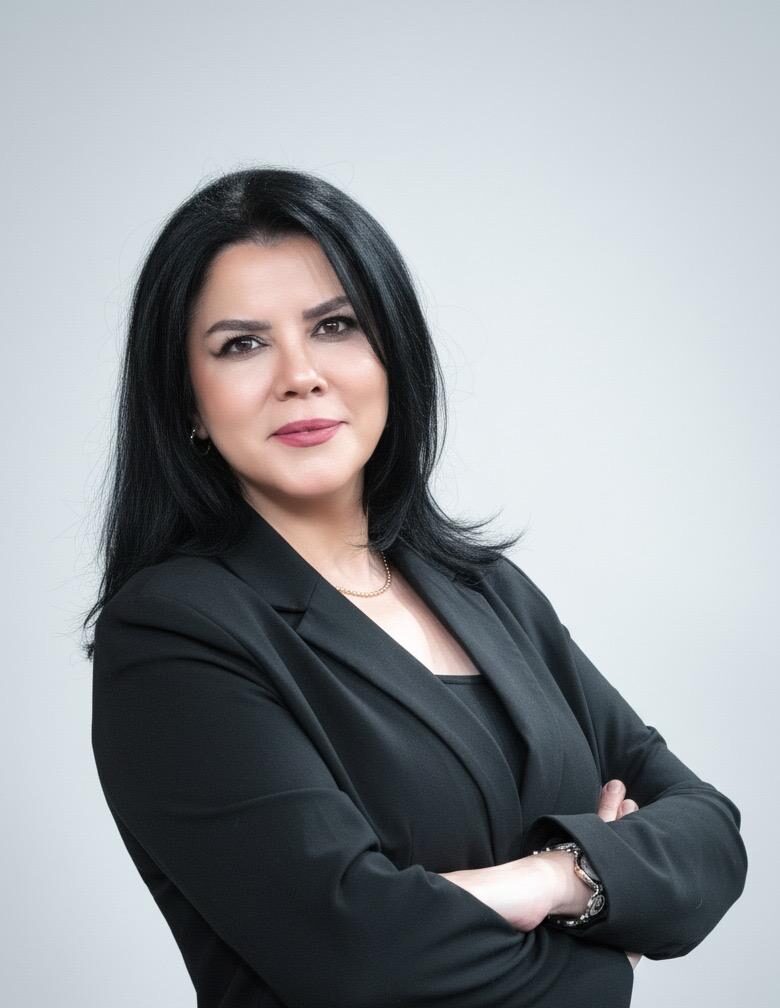 Selcen Dilek ÇÖYGÜN yazar fotoğrafı