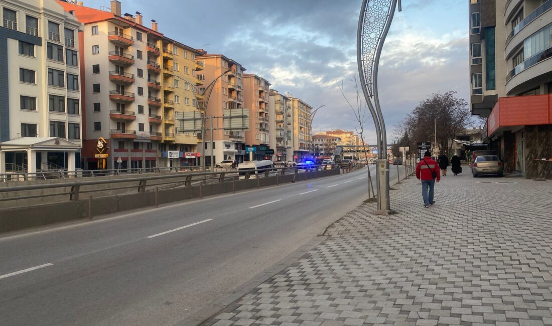 Afyonkarahisar’da yarıyıl tatilinin başlamasıyla birlikte şehir içi trafiğinde gözle görülür