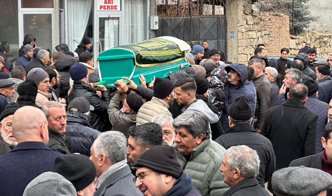 Erkmen Belediye Başkanı Yücel Şahin’in babası Ahmet Şahin (85), hayatını