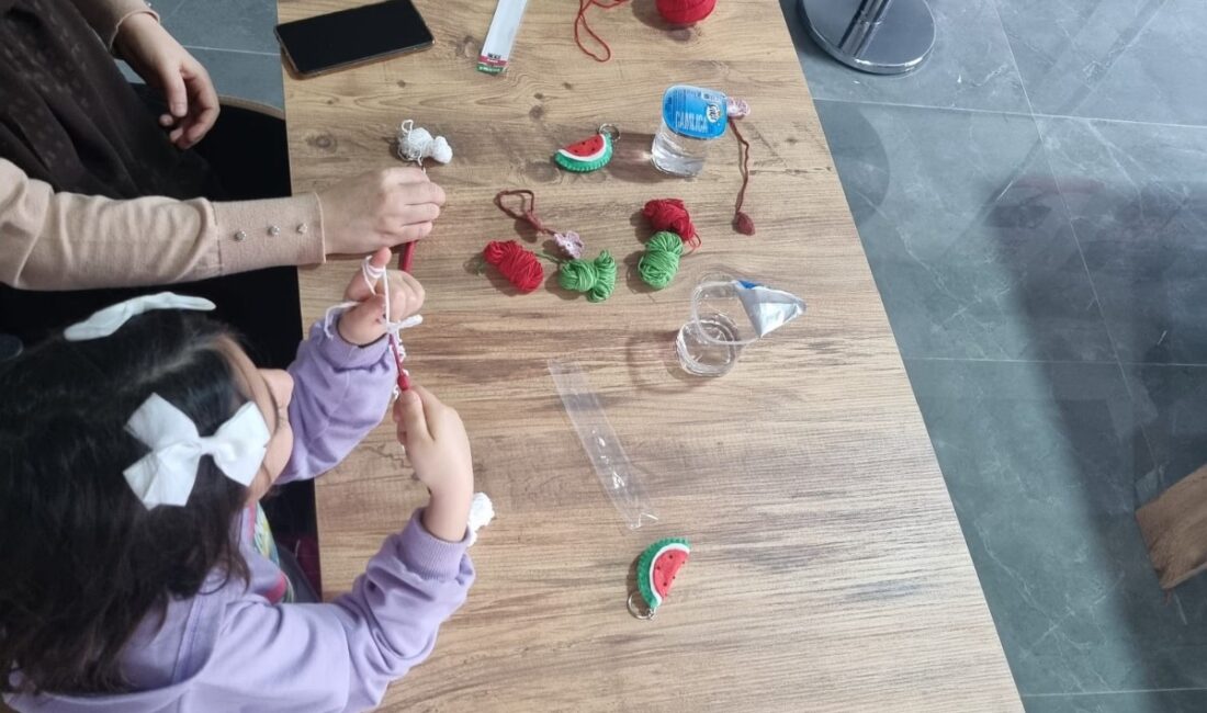 Anne-çocuk atölyeleri Afyonkarahisar’da yoğun ilgi görüyor