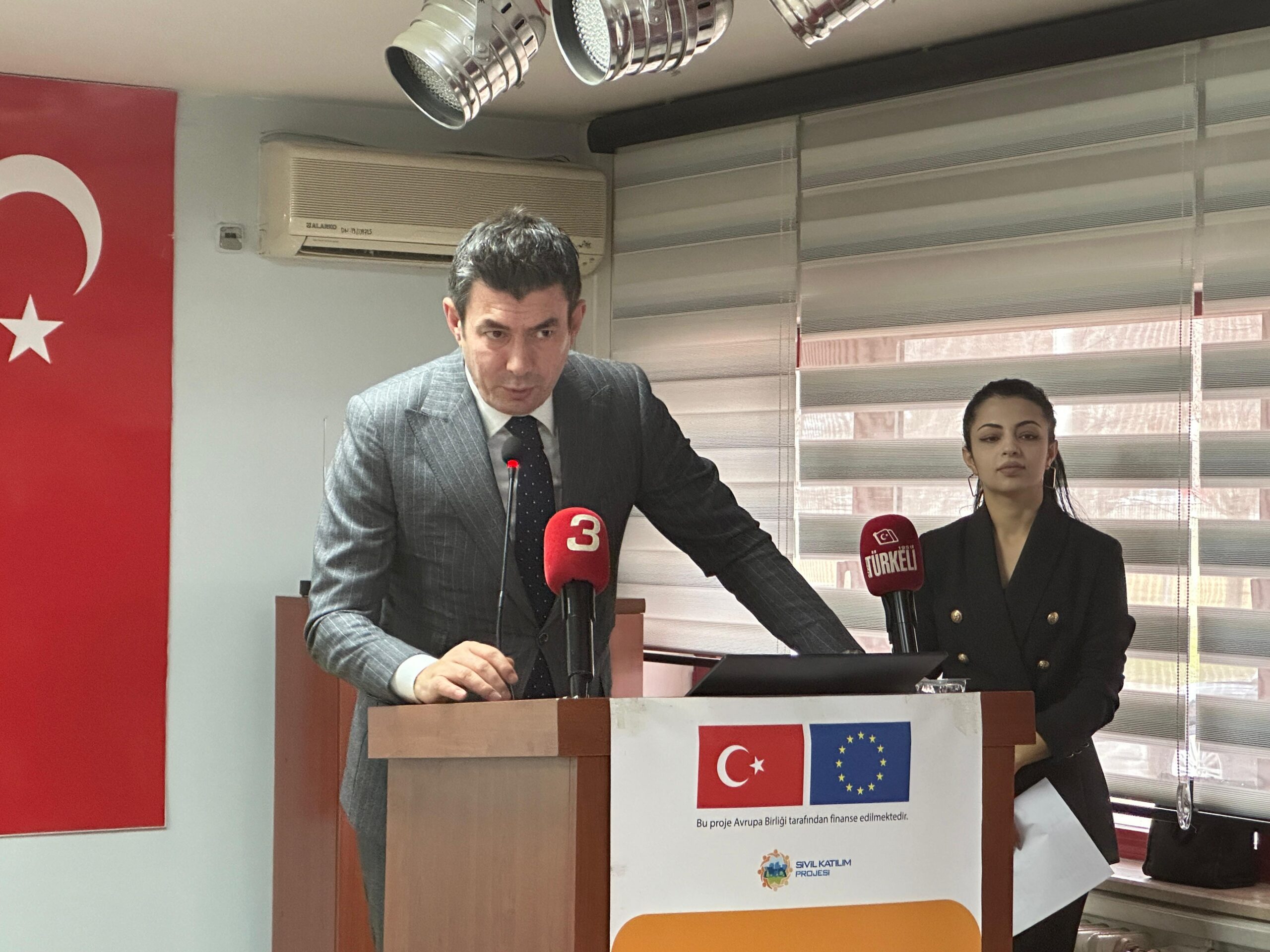 AFAD Mavi Salon’da gerçekleştirilen kapanış programı, il protokolünün geniş katılımıyla