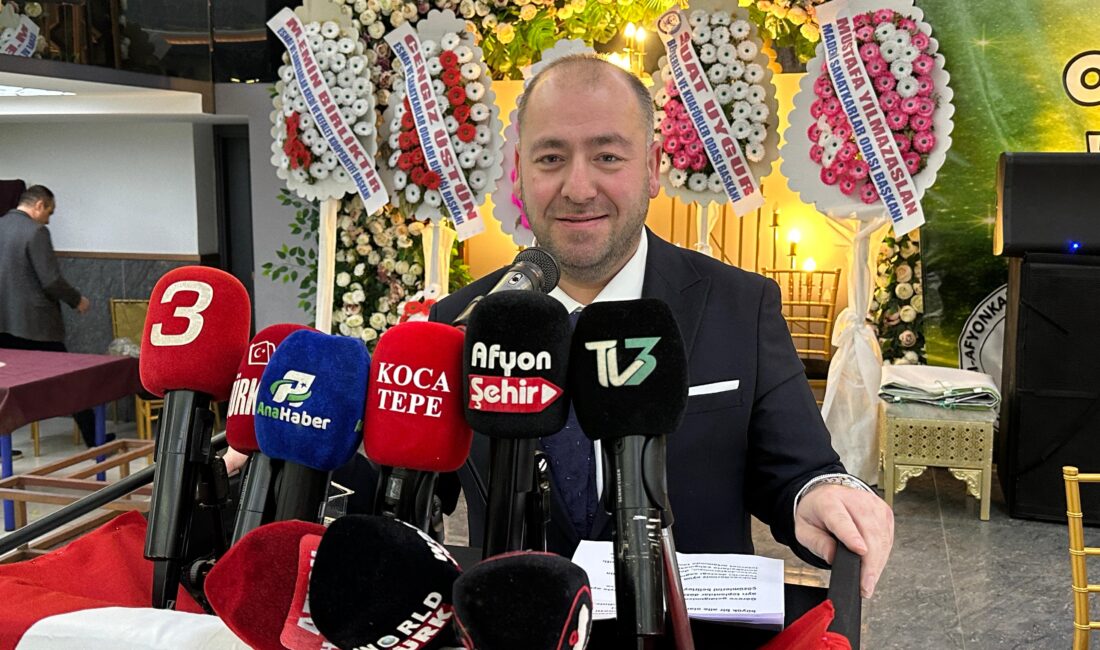 Afyonkarahisar Kahveciler ve Emlakçılar Odası’nın genel kurulunda yapılan seçimlerin ardından